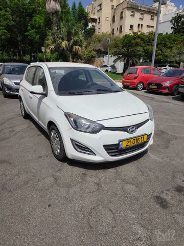 יונדאי i20