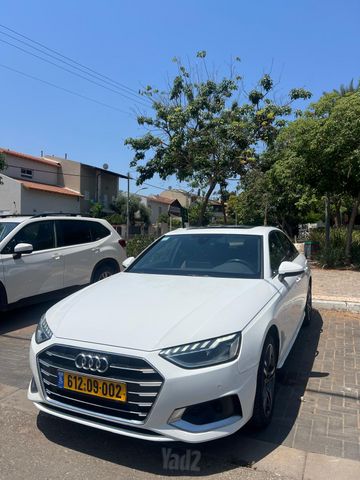 אאודי A4