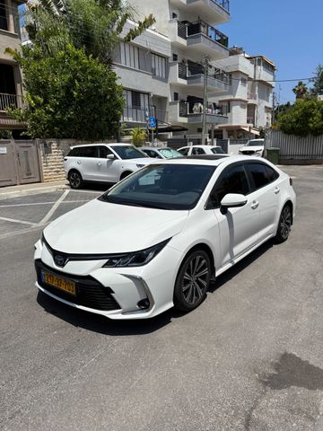 מודעת רכב טויוטה קורולה