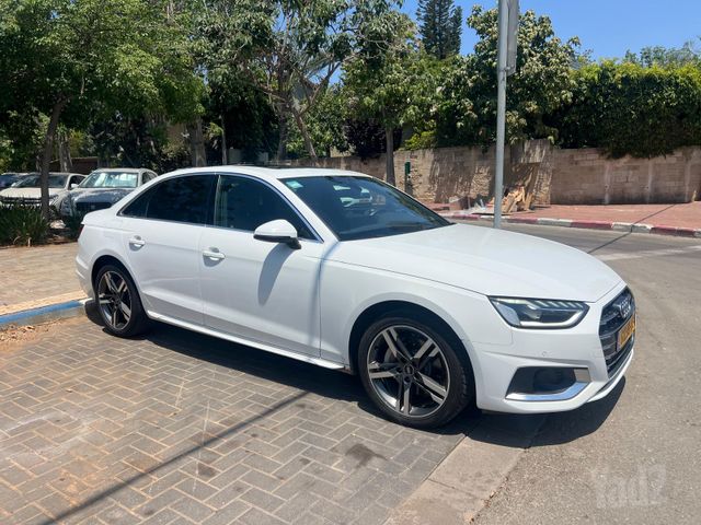 אאודי A4