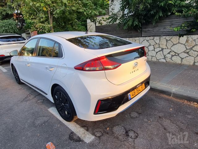 יונדאי איוניק