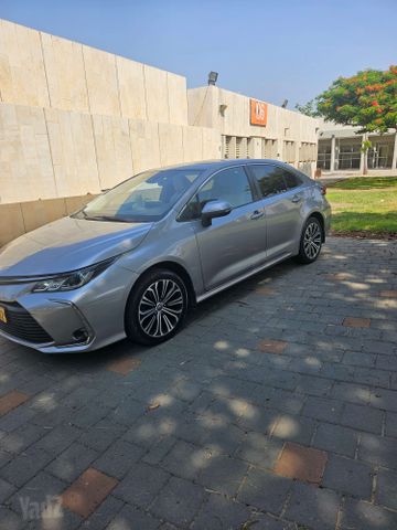 מודעת רכב טויוטה קורולה
