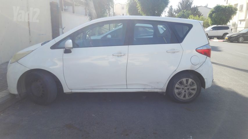 מודעת רכב טויוטה ורסו-S