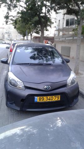 טויוטה יאריס