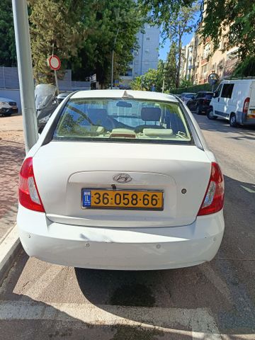 יונדאי אקסנט i25