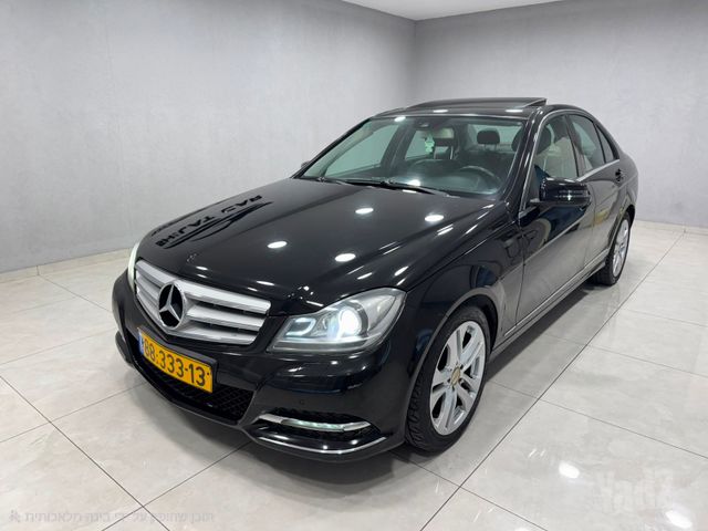 מודעת רכב מרצדס-בנץ C-class