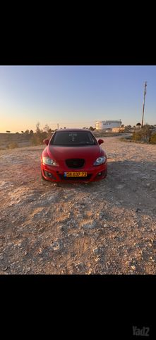 סיאט לאון