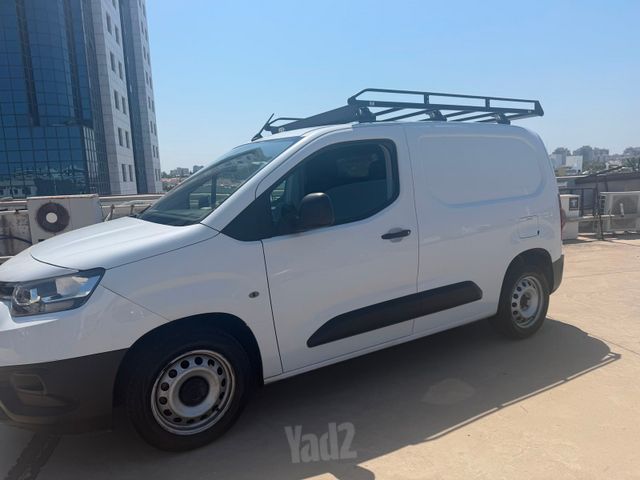 טויוטה פרואייס סיטי