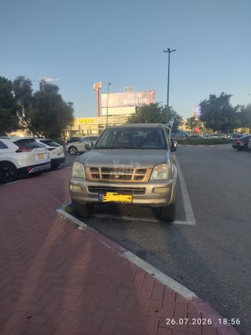 מודעת רכב איסוזו די-מקס