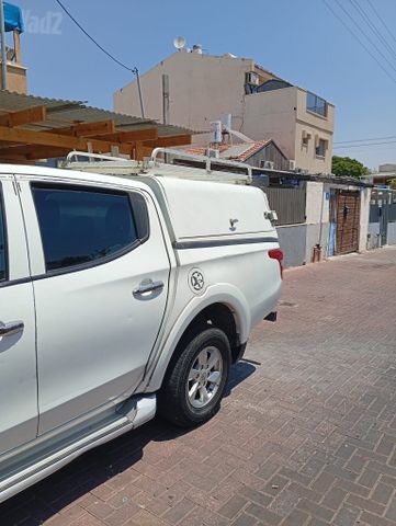 מיצובישי טרייטון / L200