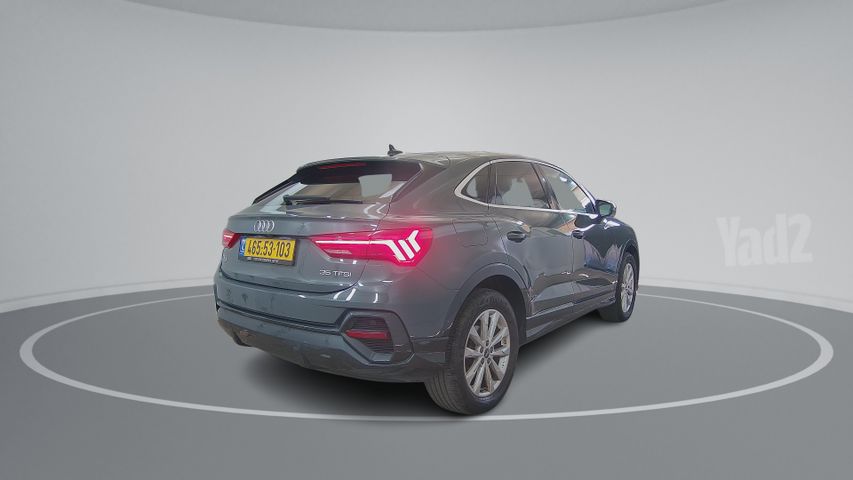 אאודי Q3