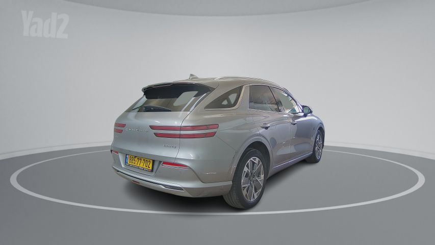 ג'נסיס GV70