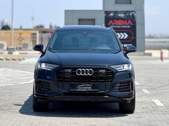 אאודי Q7