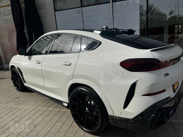 ב מ וו X6 M