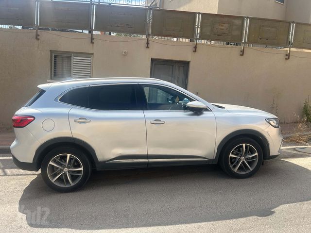 אם ג'י EHS PHEV