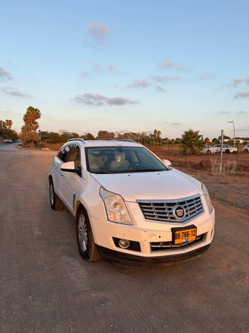 קאדילק SRX
