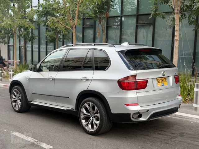 ב מ וו X5