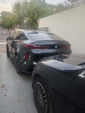 ב מ וו X6 M