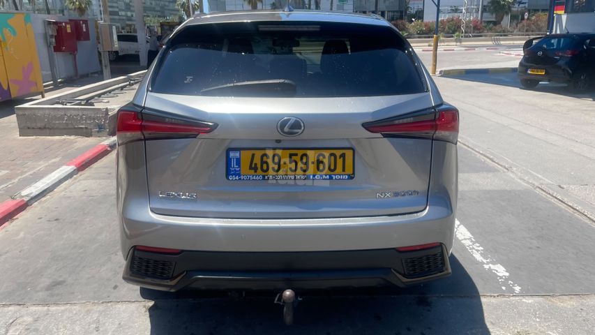 לקסוס NX