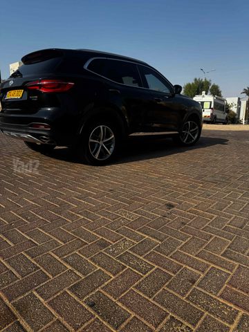 אם ג'י EHS PHEV
