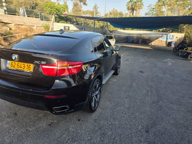 ב מ וו X6