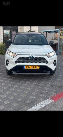 טויוטה RAV4