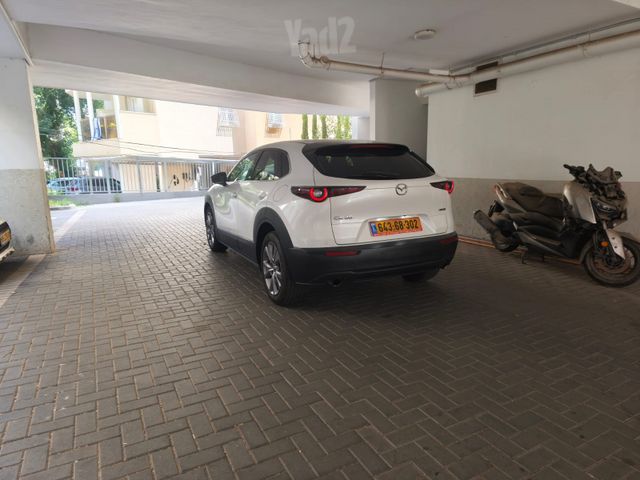 מאזדה CX-30