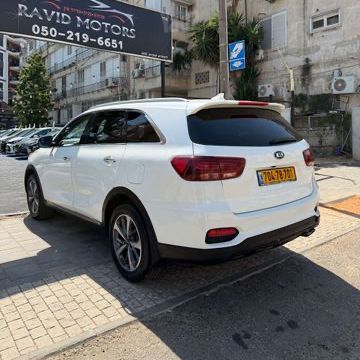 קיה סורנטו