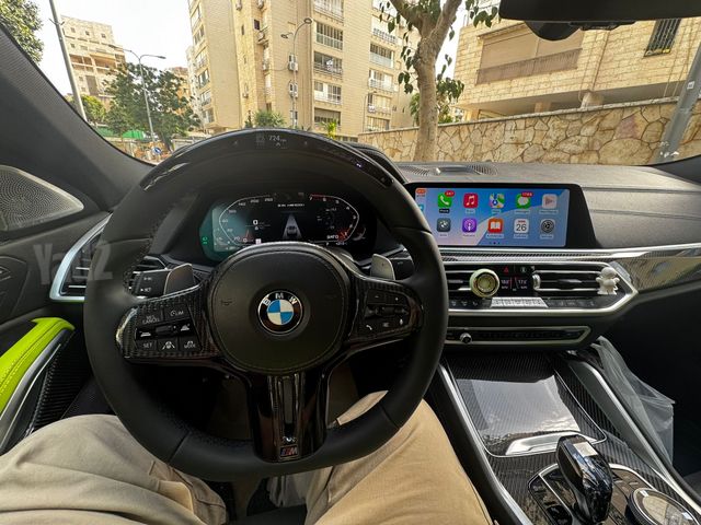ב מ וו X6 M