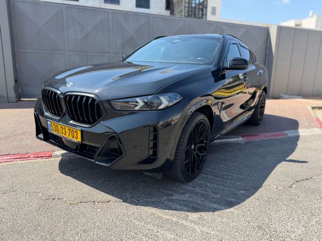 X6 4X4 M-Superior 40i אוט׳ בנזין 3.0 (375 כ״ס)