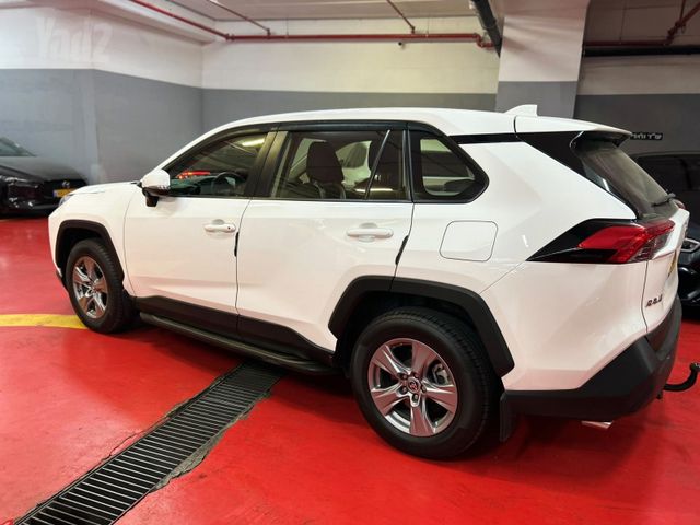 טויוטה RAV4
