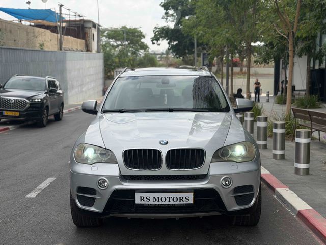 ב מ וו X5