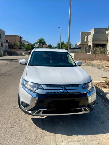 מודעת רכב מיצובישי אאוטלנדר