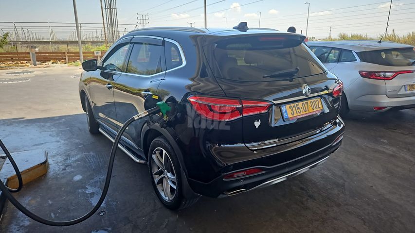 אם ג'י EHS PHEV