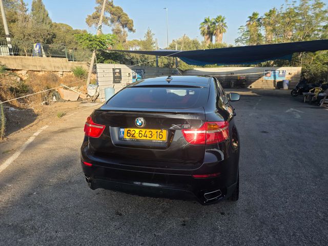 ב מ וו X6