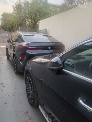 ב מ וו X6 M