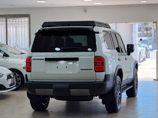 טויוטה לנד קרוזר