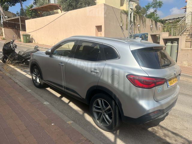 אם ג'י EHS PHEV