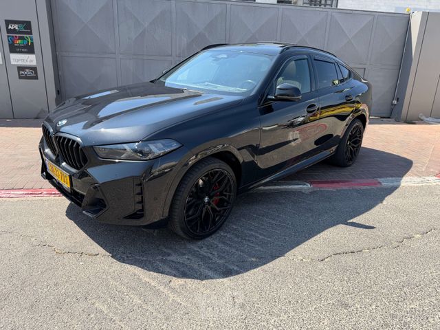 ב מ וו X6