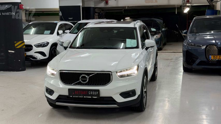 וולוו XC40