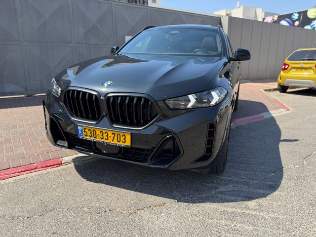 ב מ וו X6