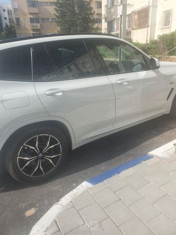 ב מ וו X3