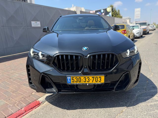 ב מ וו X6