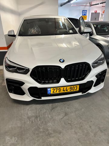 X6 4X4 M-Superior 40i אוט׳ 3.0 (340 כ״ס)