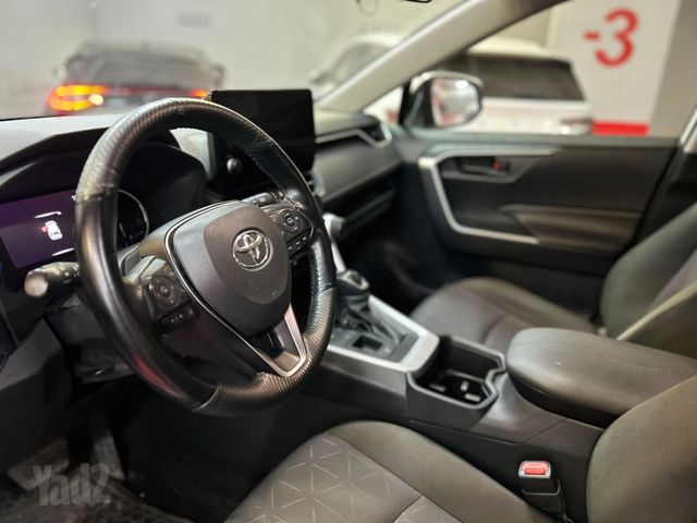 טויוטה RAV4