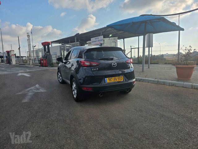 מודעת רכב מאזדה CX-3