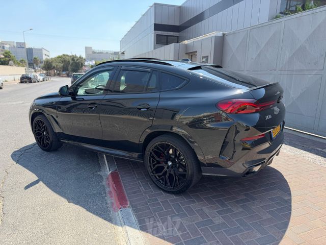 ב מ וו X6