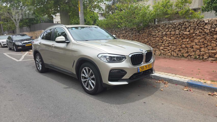 ב מ וו X4