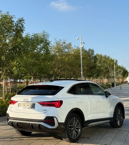 אאודי Q3
