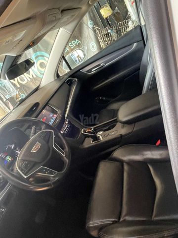 קאדילק XT5